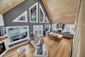 Smart TV, fireplace, DVD player, video library