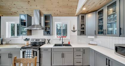 Kellys On The River Mansfield Quebec - 3 bedrooms with kayaks.