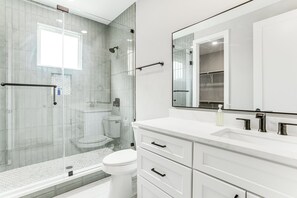 House (3 Bedrooms) | Interior - Modern Home w/ Private Yard in Northeast H-town! (Houston)