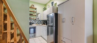 Poolside Relaxation: Resort Condo in Naples!