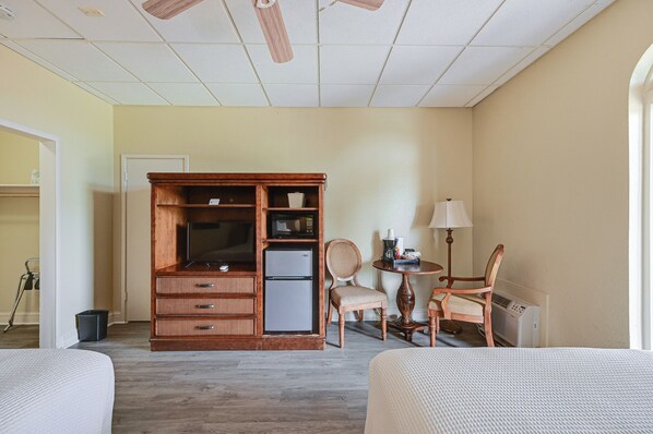 شقة (0 Bedroom) | المنشأة من الداخل