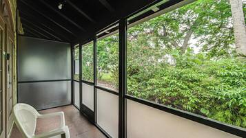 Apartment (0 Bedroom) | Interior