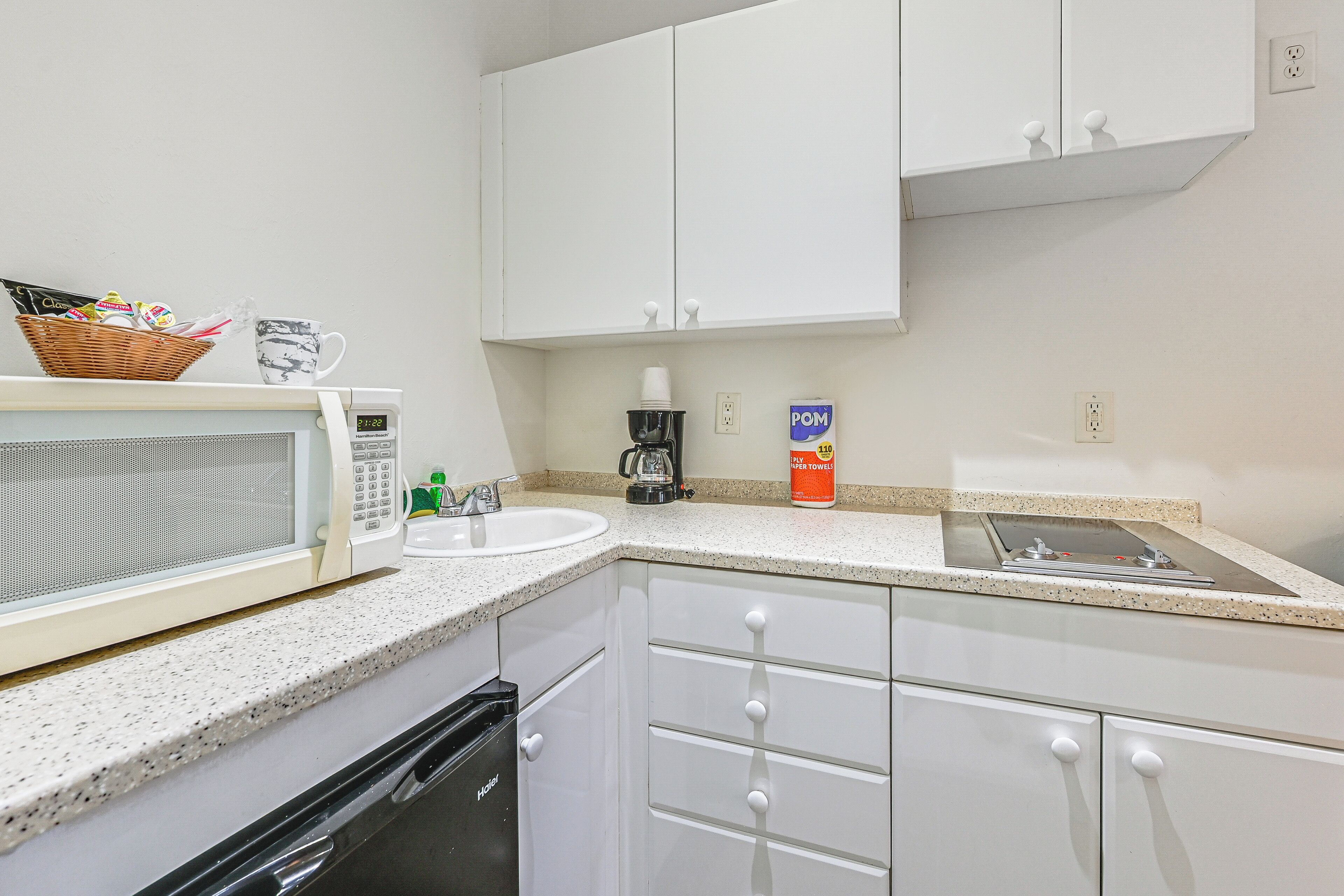 Apartment (0 Bedroom) | Interior