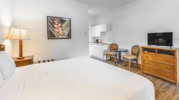 Apartment (0 Bedroom) | Front of property