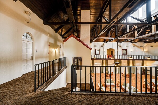 Apartment (0 Bedroom) | Interior