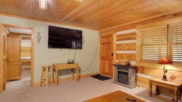 House (1 Bedroom) | Interior