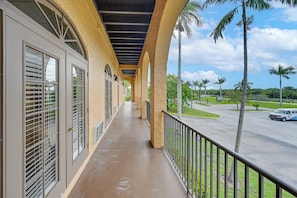 Interior - Everglades Studio: Heated Pool Access, 15 Mi to NP (Naples)