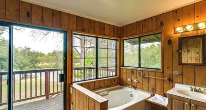 5 Mi to Lake Oroville: Huge Riverfront Home!