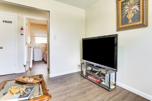 Interior - 2 Mi to The Marketplace: Spring Valley Apartment (Spring Valley)