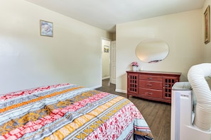 Interior - 2 Mi to The Marketplace: Spring Valley Apartment (Spring Valley)