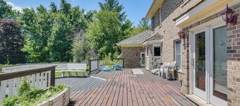 6英畝共享土地，帶桌球：巴靈頓山公寓！