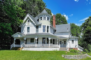 House (4 Bedrooms) | Front of property - 2-acre Property: Victorian Home in Brownville! (Brownville)