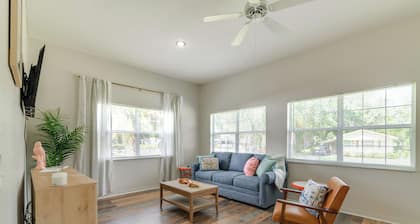 Explore Dtwn Crystal River: Walkable Duplex Unit