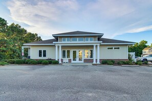 Interior - Dog-friendly Home w/ Pool Access in Bolivia! (Bolivia)