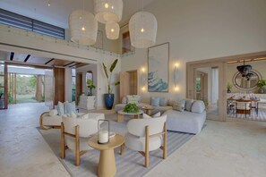 Villa | 5 bedrooms, Internet