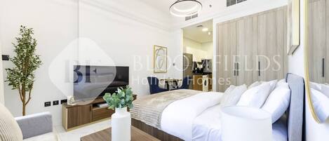 Economy Studio, Balcony, City View | In-room safe, iron/ironing board, free WiFi