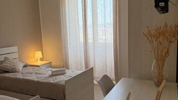 2 camere, ferro/asse da stiro, Wi-Fi gratuito, lenzuola