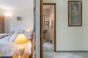 1 غرفة نوم وواي فاي وملاءات أسرّة