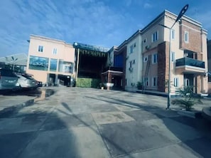 Front of property - Eagles World Hotel and Suites (Ihiagwa)