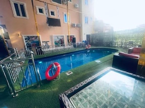 Udendørs pool