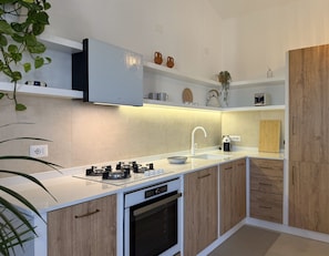 Four, plaque de cuisson, lave-vaisselle