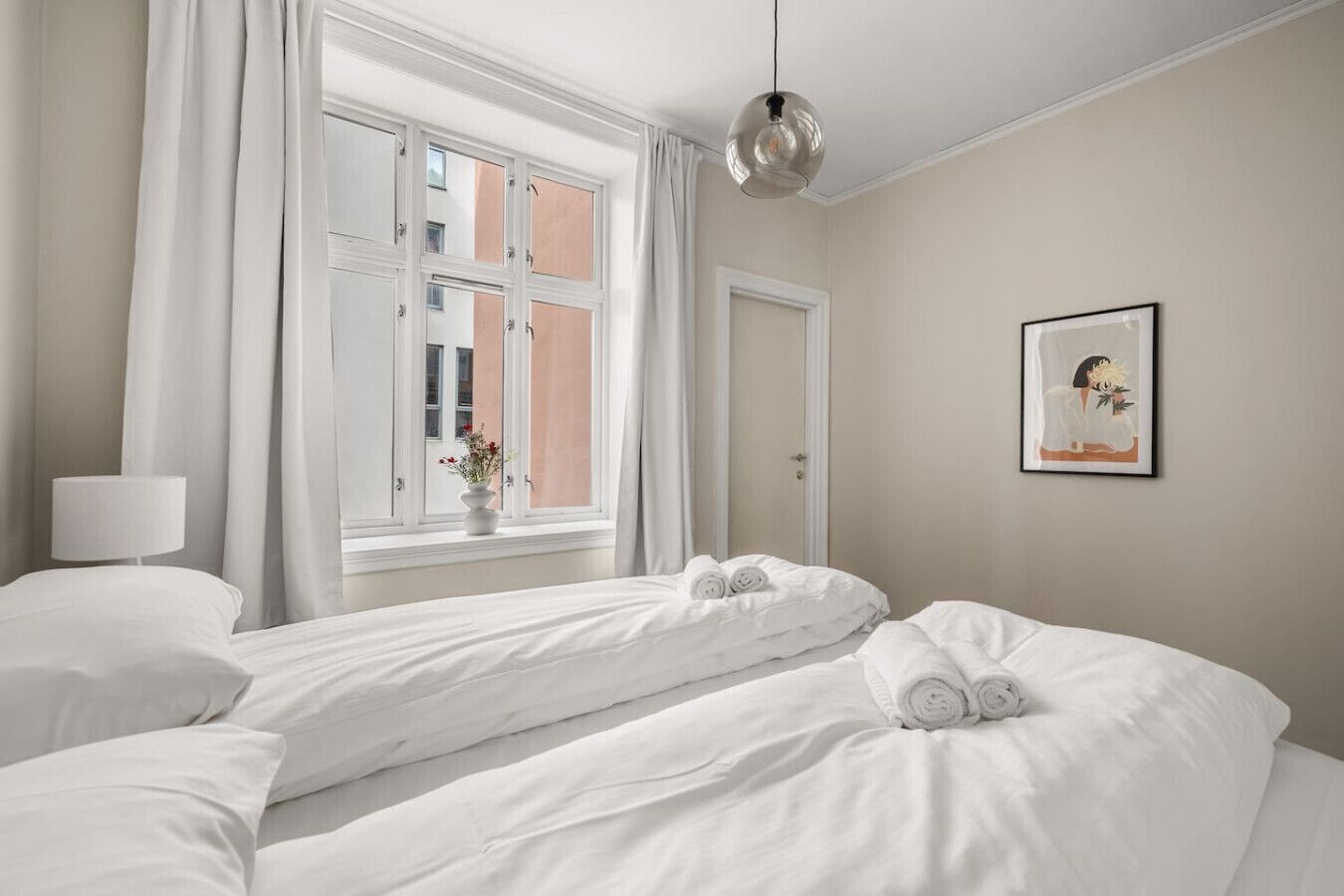 2 soverom, strykejern/-brett, wi-fi og sengetøy