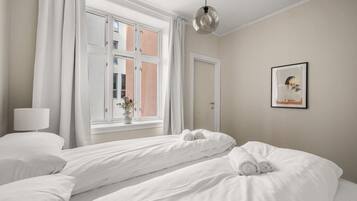 2 soverom, strykejern/-brett, wi-fi og sengetøy