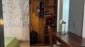 5 bedrooms