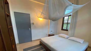 Shared Dormitory, 5 Bedrooms, Smoking, Balcony | 5 bedrooms