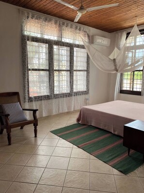 Asrama Umum, 5 kamar tidur, Boleh Merokok, balkon | 5 kamar tidur