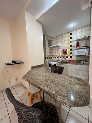 Apartment | Private kitchen - Eldorado Park (Caldas Novas)