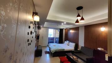 1 bedroom, WiFi, bed sheets