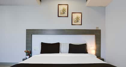 Collection O Limda Chowk Hotel Harmony