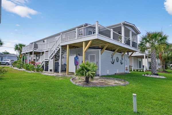 Duplex, 2 Bedrooms | Exterior