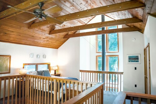 Bob's Sled Lodge 2 Bedroom Home