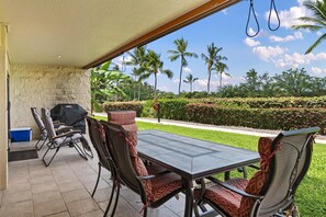 Condo, 2 Bedrooms | Outdoor dining