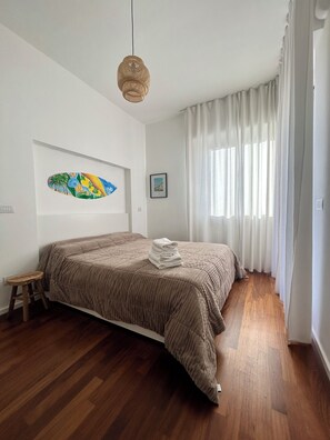 1 間睡房、上網、床單