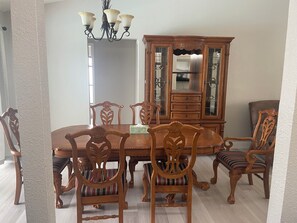 تناول الطعام