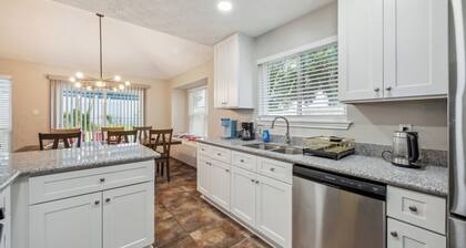 Space & Sunshine Retreat