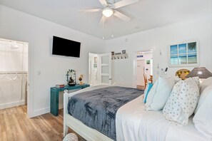 2 bedrooms, iron/ironing board, WiFi, bed sheets - Charming and Cozy ,2/2 in Key Largo,Where Island Vibes and Adventures Await You. (Key Largo)