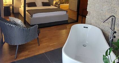 Historic House IN THE TOWER B&B