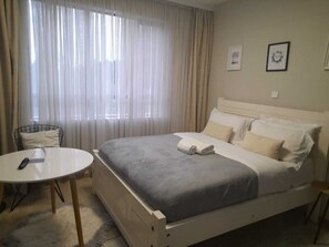 1 bedroom, iron/ironing board, Internet, bed sheets