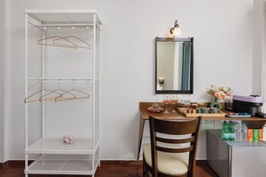 Literie de qualité, système d’insonorisation, accès au Wi-Fi (inclus)