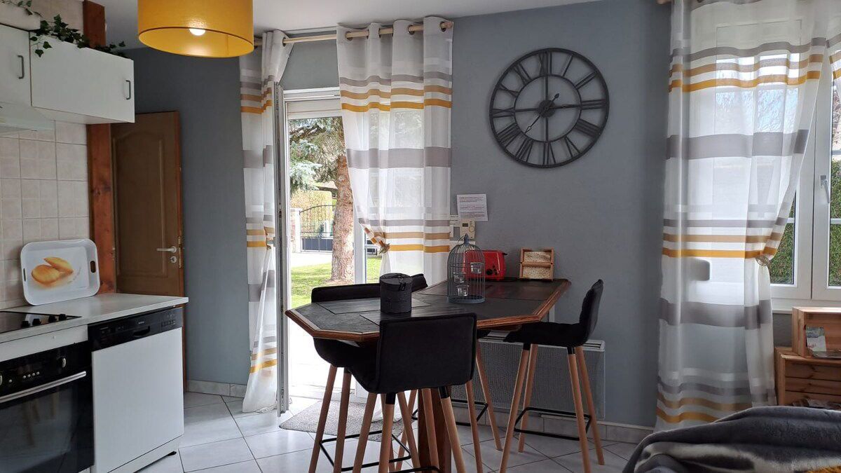 Réfrigérateur, micro-ondes, four, lave-vaisselle