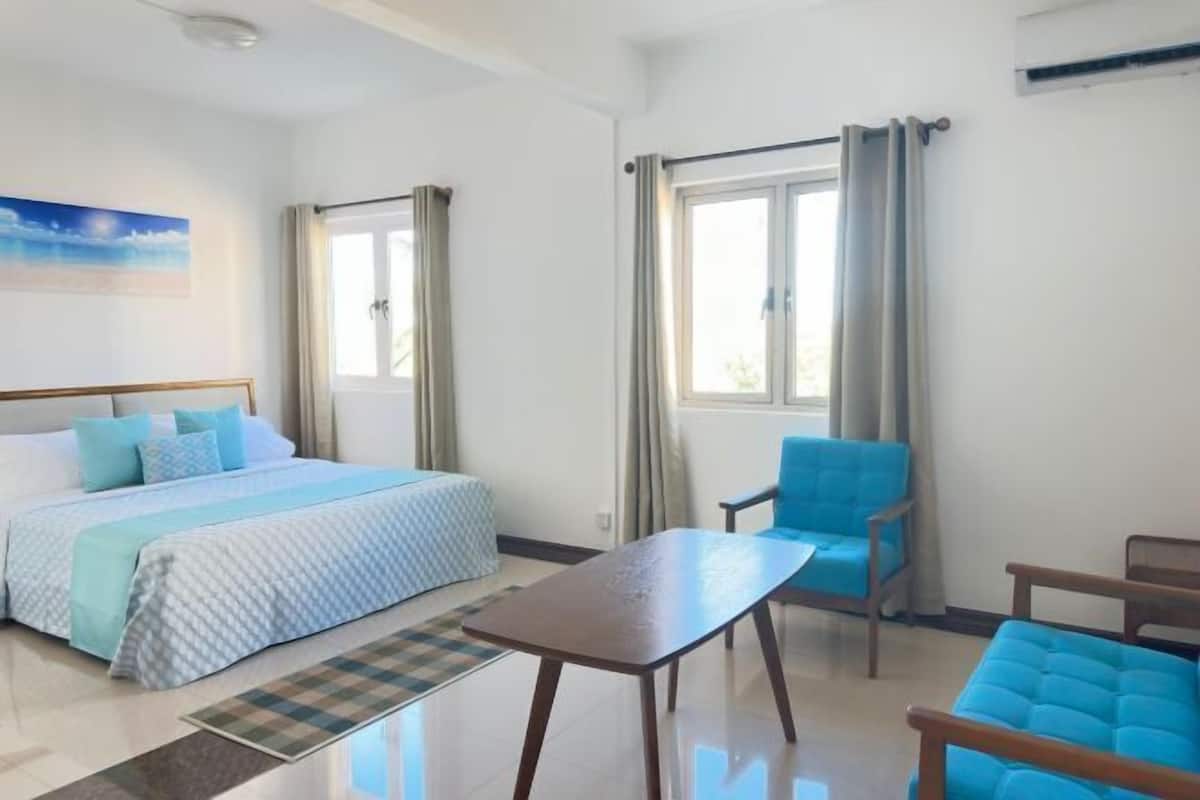 In-room safe, blackout drapes, free WiFi, bed sheets