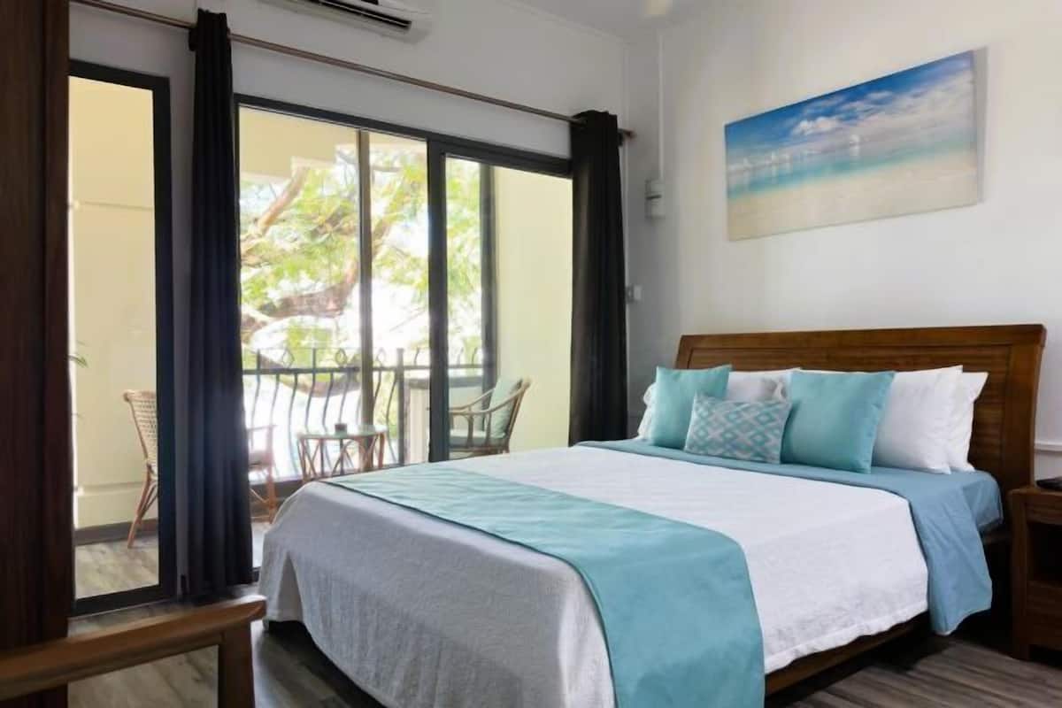 In-room safe, blackout drapes, free WiFi, bed sheets