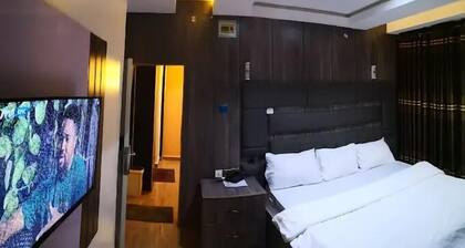 Side View Hotel