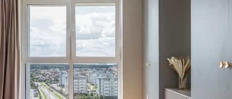 Comfort-huoneisto, parveke, jokinäköala | Silitysrauta/-lauta, ilmainen Wi-Fi