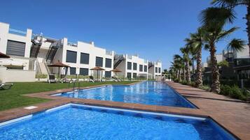 Apartment | Pool | Outdoor pool