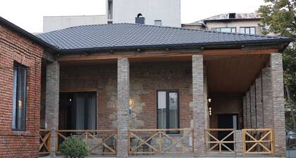 Old Balcony - Holiday Home - Urban Elegance in the Heart of the City Kutaisi.
